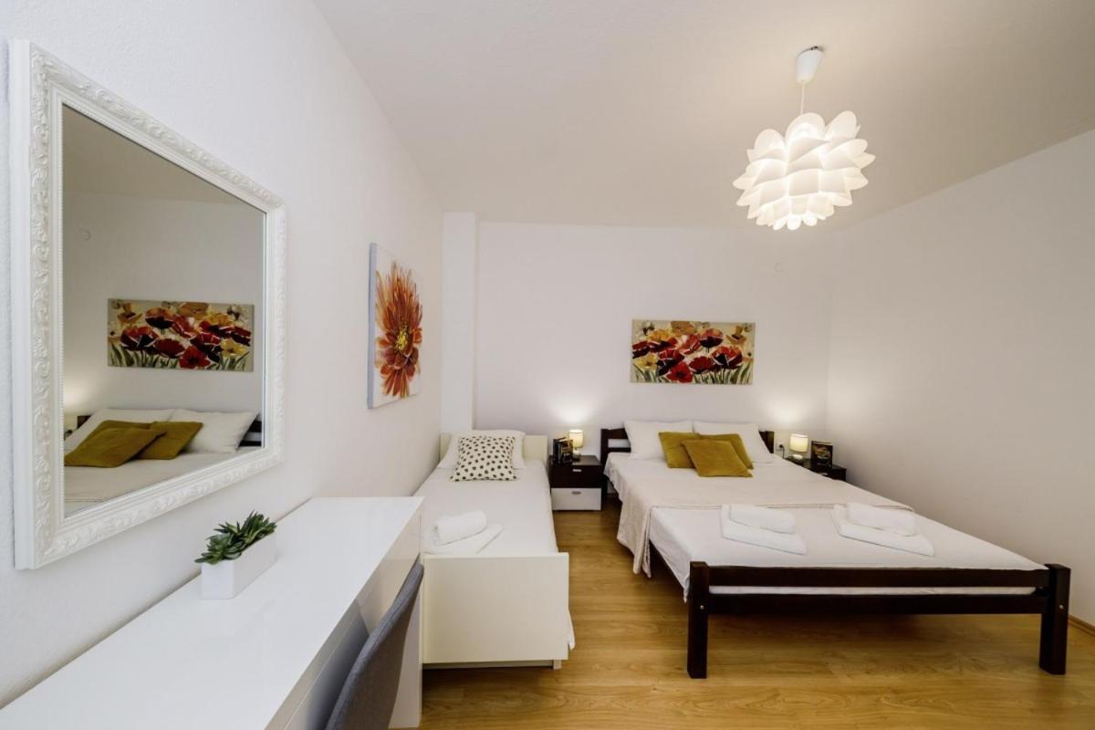 Ani In Trogir * Mittel-Dalmatien Hotell Donji Seget Exteriör bild