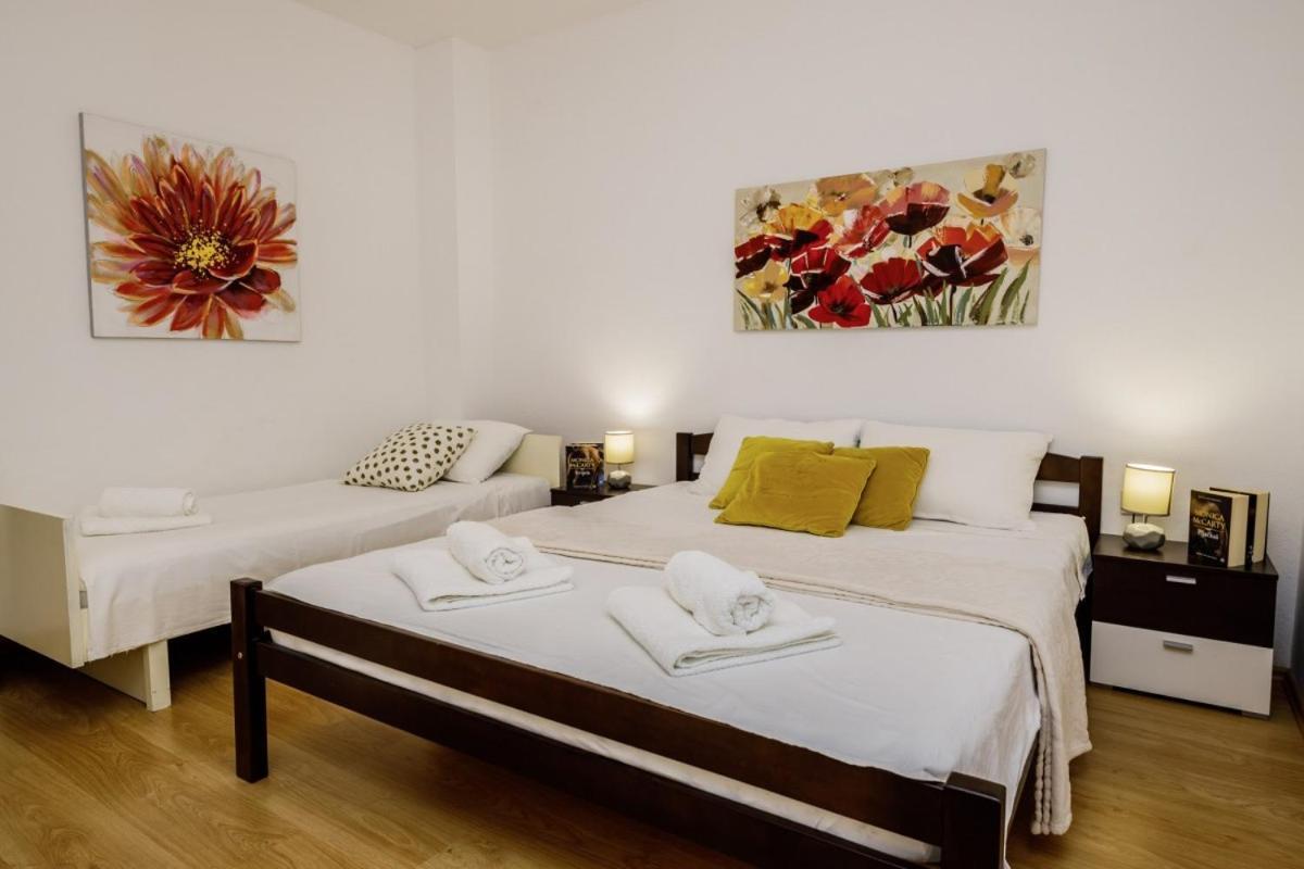 Ani In Trogir * Mittel-Dalmatien Hotell Donji Seget Exteriör bild