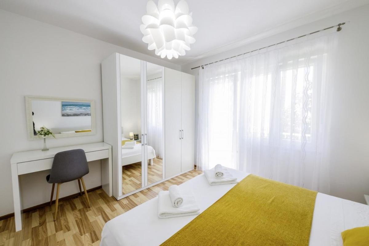 Ani In Trogir * Mittel-Dalmatien Hotell Donji Seget Exteriör bild
