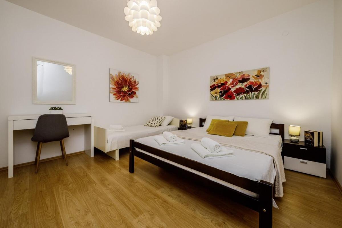 Ani In Trogir * Mittel-Dalmatien Hotell Donji Seget Exteriör bild